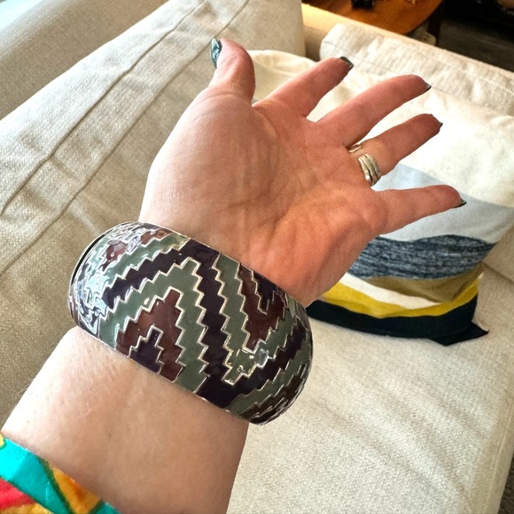 Aztec Pattern Enameled Clamper Bracelet - Picture 9 of 10